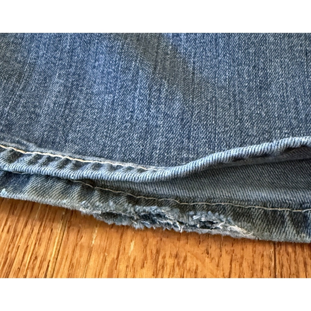 BKE Dakota Blue Jeans 32R 32x31 Medium Wash Boot Cut Whiskered Cowgirl Western - Picture 7 of 11